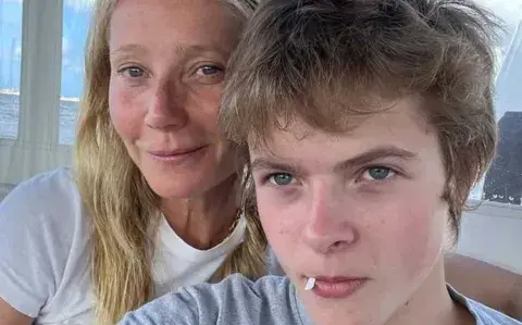 Así canta Moses, el hijo de Chris Martin y Gwyneth Paltrow Así canta Moses, el hijo de Chris Martin y Gwyneth Paltrow