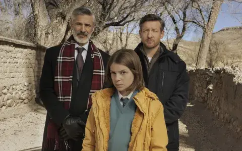 Netflix estrenó el tráiler de Las maldiciones, la serie basada en una novela