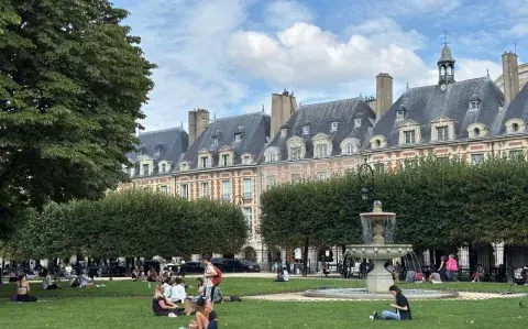Le Marais: el barrio de moda con ambiente de pueblo queseduce a todos