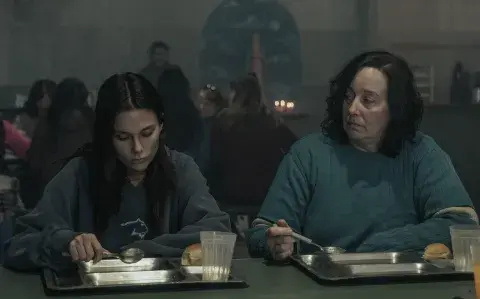 Maternidad y sororidad "en el barro": así es la nueva serie carcelaria de Netflix Maternidad y sororidad "en el barro": así es la nueva serie carcelaria de Netflix