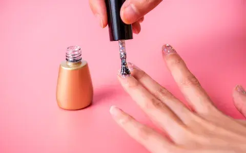 Diseños de uñas para este invierno: lo que se viene en color, brillo y formas Diseños de uñas para este invierno: lo que se viene en color, brillo y formas