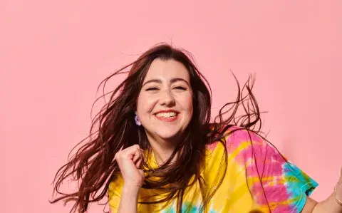 "Dopamine dressing”: cómo vestirte para levantar tu ánimo, según una experta