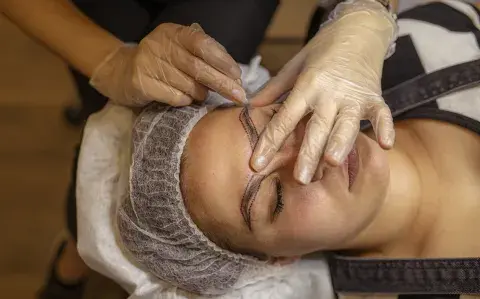 Microblading: las tendencias en dibujos de cejas para inspirarte y cambiar de look