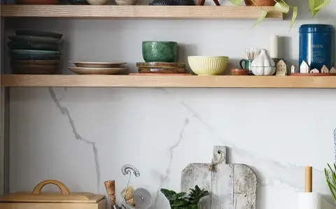 Estos son los materiales que marcan la diferencia en cocinas 2025