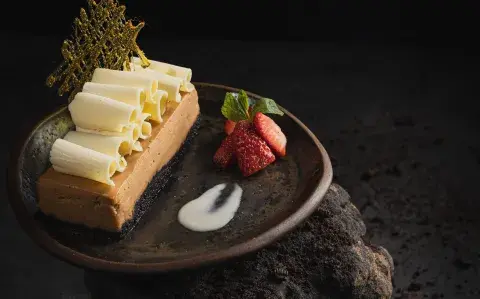 Cheesecake de dulce de leche con base de Oreo: una receta fácil y rica