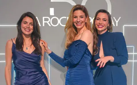 Vestidos azules: 10 modelos de fiesta con el color tendencia de la temporada Vestidos azules: 10 modelos de fiesta con el color tendencia de la temporada