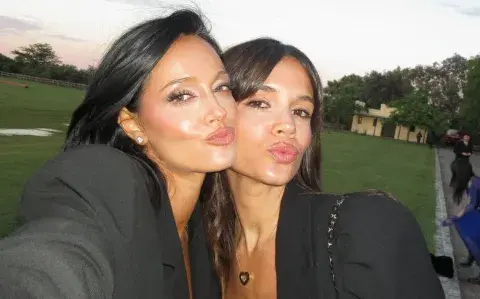 Oriana Sabatini apostó por un vestido en color negro y lució a full su embarazo