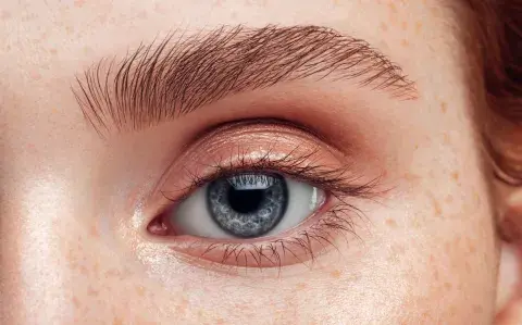 Tinte de cejas: cómo lograr un efecto natural, definido y duradero con un solo producto Tinte de cejas: cómo lograr un efecto natural, definido y duradero con un solo producto