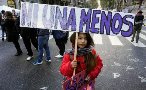 Once femicidios en octubre: sin derecho a la vida no hay derecho al trabajo Once femicidios en octubre: sin derecho a la vida no hay derecho al trabajo