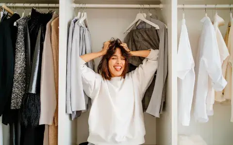Adiós al clóset saturado: prepará tu guardarropa para un verano sin caos