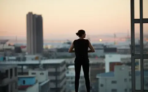 Balcones sin rejas: la tendencia que redefine la seguridad con diseño