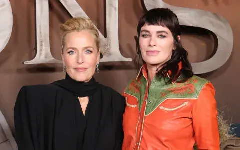 Gillian Anderson y Lena Headey se enfrentan en la nueva serie furor de Netflix Gillian Anderson y Lena Headey se enfrentan en la nueva serie furor de Netflix