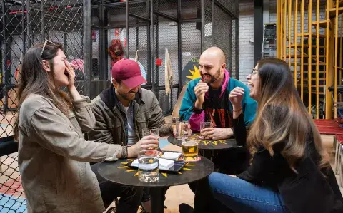 Adiós tours aburridos: así es la nueva app de Airbnb que ofrece experiencias Adiós tours aburridos: así es la nueva app de Airbnb que ofrece experiencias