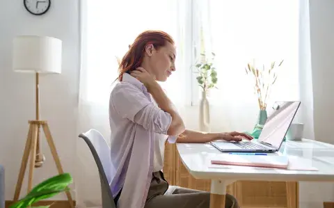 Dolor cervical y lumbar: cuando el cuerpo pide una pausa y cómo escucharlo