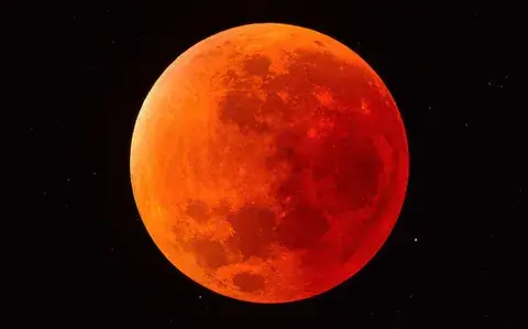 En el próximo eclipse total de luna, esta se verá roja