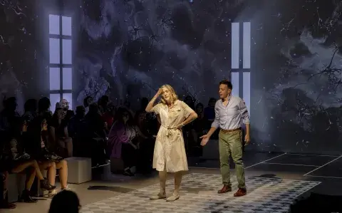 Casi Normales Inmersivo: un teatro que ya no se mira, se respira