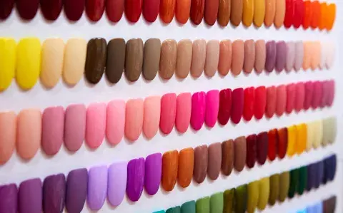 Manicura rusa: esta es la técnica que promete uñas perfectas por semanas Manicura rusa: esta es la técnica que promete uñas perfectas por semanas