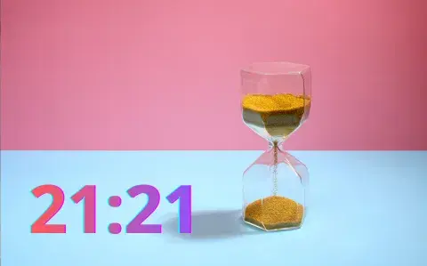 Qué significa ver 21:21 y cómo esta hora espejo puede transformar tu día
