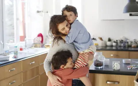El rol de la pausa en la maternidad: cómo evitar el burnout parental