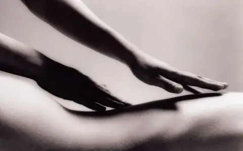 Masaje orgásmico: qué es y cómo expandir el placer más allá del orgasmo