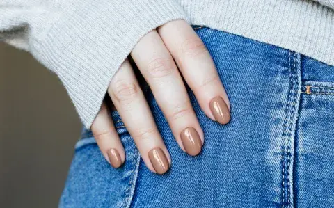 Uñas de otoño 2026: los 5 colores de esmaltes elegantes que reemplazan al rosa y al glitter Uñas de otoño 2026: los 5 colores de esmaltes elegantes que reemplazan al rosa y al glitter