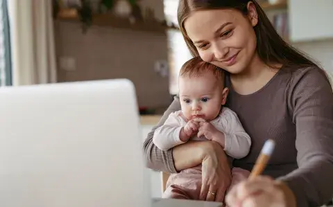 Inteligencia laboral: cómo rediseñar tu trabajo con la llegada de un bebé
