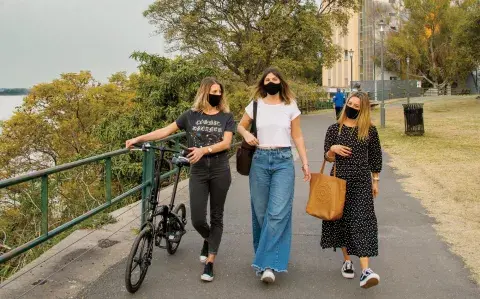 Rosario. Minitrip por sus parques, bares y paseos