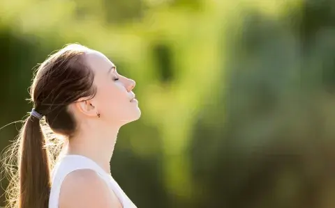 Cómo neutralizar los 5 patrones negativos que trabajan sobre tu mente