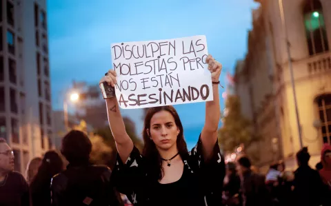 En Argentina ocurrió 1 femicidio cada 34 horas en 2021