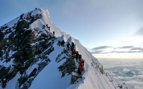 Volverán a medir el Everest para verificar si mantiene su altura