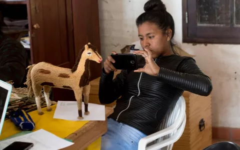 Gran Chaco: 1600 mujeres artesanas aprendieron a usar internet