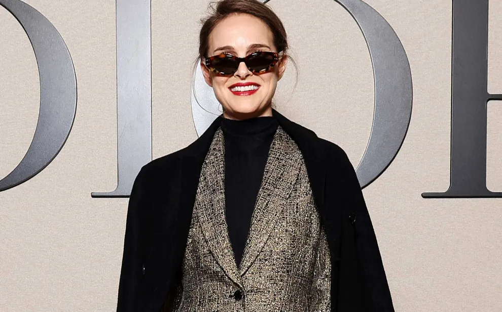 Natalie Portman resente en el desfile de Dior