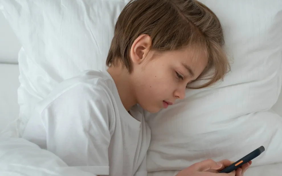 Mi hijo no duerme bien: los efectos de que niños y adolescentes duerman cada vez menos y peor