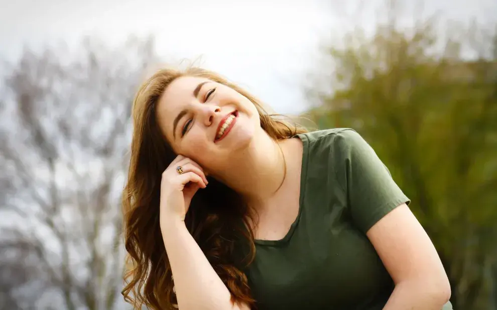 mujer feliz