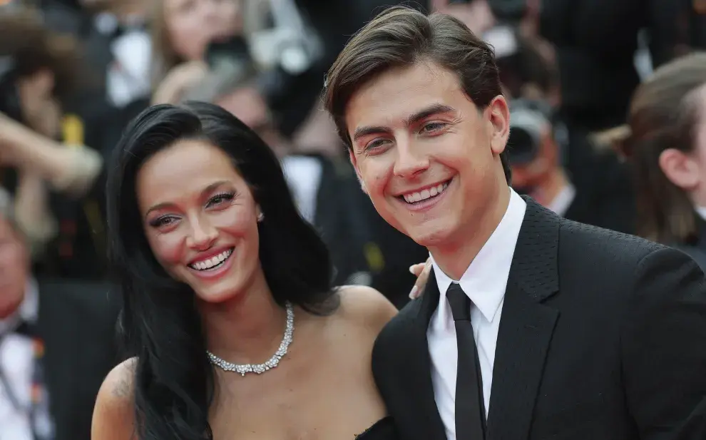 Oriana Sabatini y Paulo Dybala fueron papás