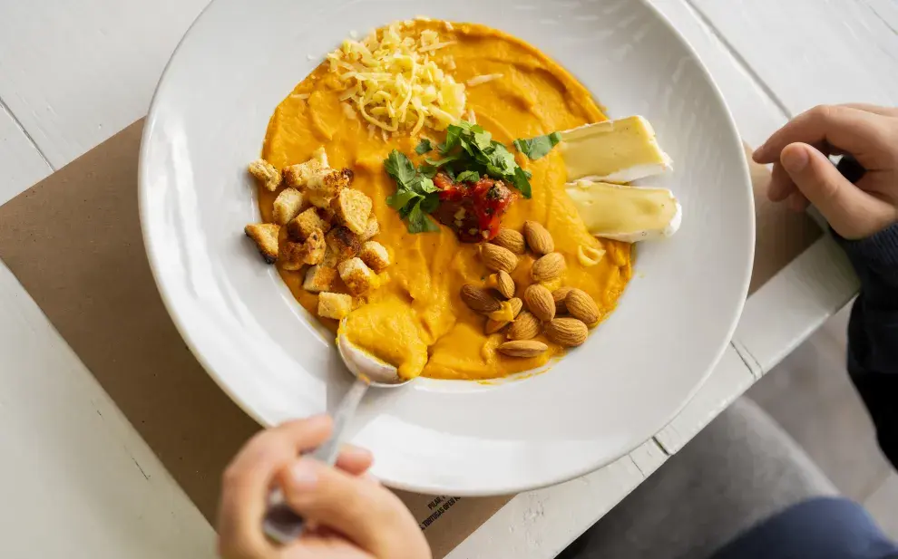 La mejor receta contra el frío: sopa crema de calabaza y zanahoria