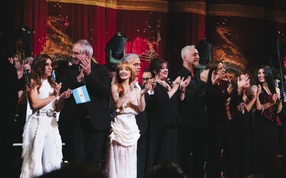 Soledad Pastorutti, Popi Spatocco , Ángela Torres, Jairo, Lidia Borda, Pedro Aznar, Ligia Piro, Sandra Mihanovich y Cazzu, en el Gracias Mercedes.