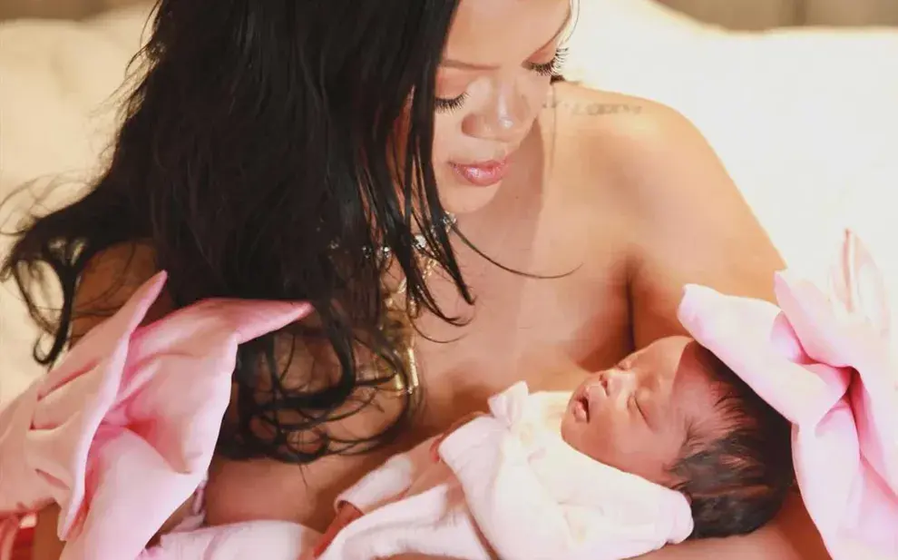 Rihanna fue madre de su tercer hija