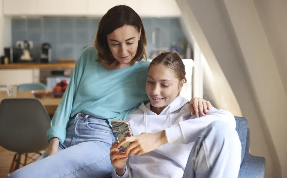 Climaterio y maternidad: por qué se habla tan poco de esta doble exigencia