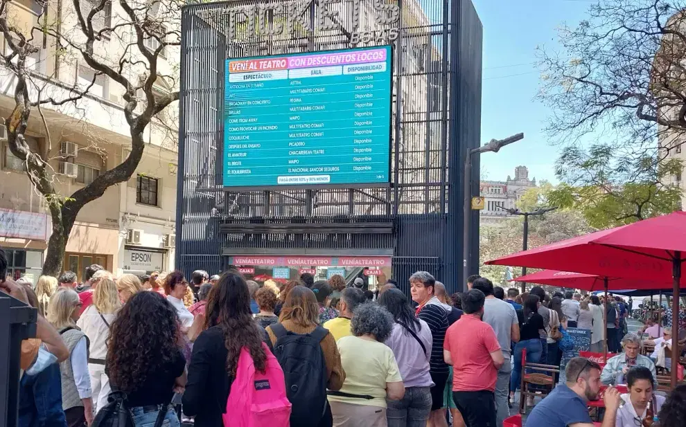 Durante todo octubre, los grandes nombres de la cartelera porteña serán protagonistas de una nueva edición de Vení al Teatro