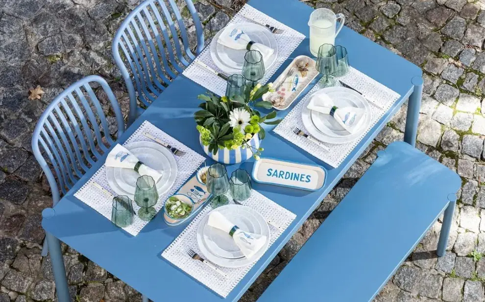 Tendencias deco primavera-verano 2025: frescura, color y mezcla de estilos