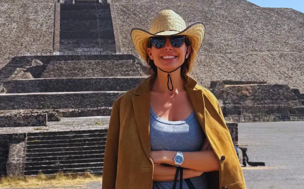 Juliana Awada marca estilo en México con los accesorios tendencia para el verano 2026