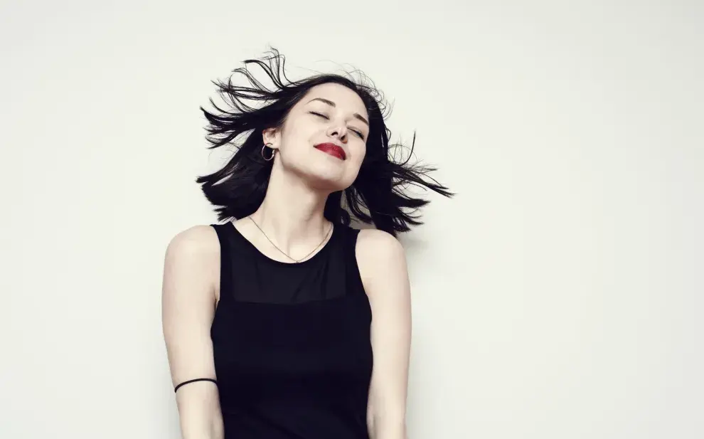 Boysober: la tendencia que invita a pausar las citas para priorizar el bienestar emocional