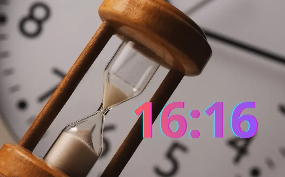 Hora espejo 16:16: qué significa y qué hacer cuando la ves.