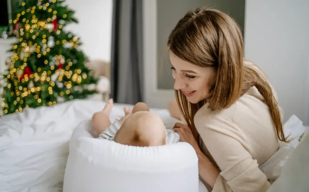 Navidad y posparto: cómo atravesar esta fecha sin estresarte de más.