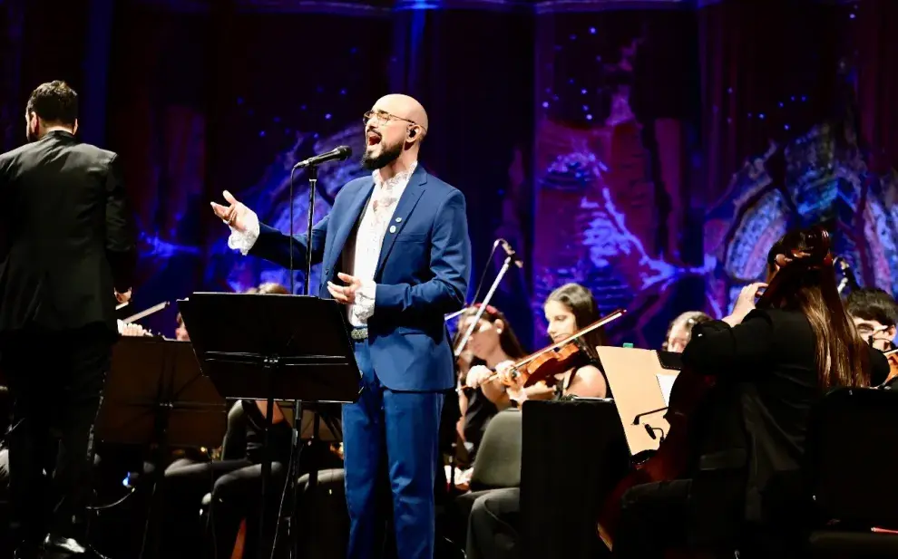 En la Costanera habrá altas dosis de adrenalina con Buenos Aires Extremo. Y el lunes Abel Pintos inaugura la temporada de fiestas con la Misa Criolla.