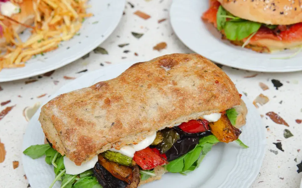 5 lugares recomendados para comer sádwiches o hamburguesas veggie.