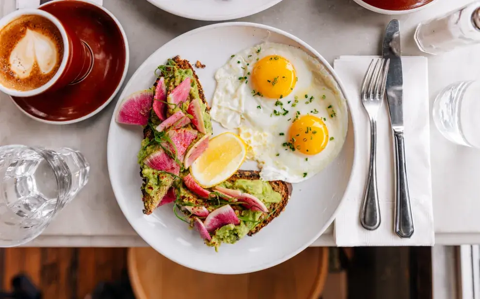 5 desayunos que recomiendan nutricionistas para tener más energía