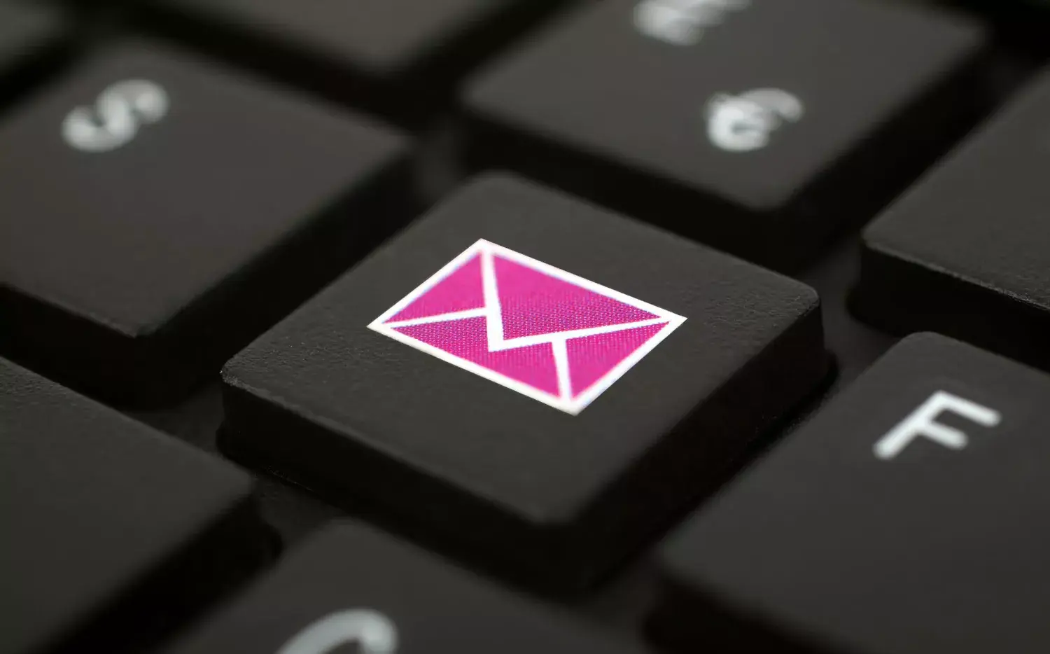 ¿Sabías que mandar e-mails contamina?