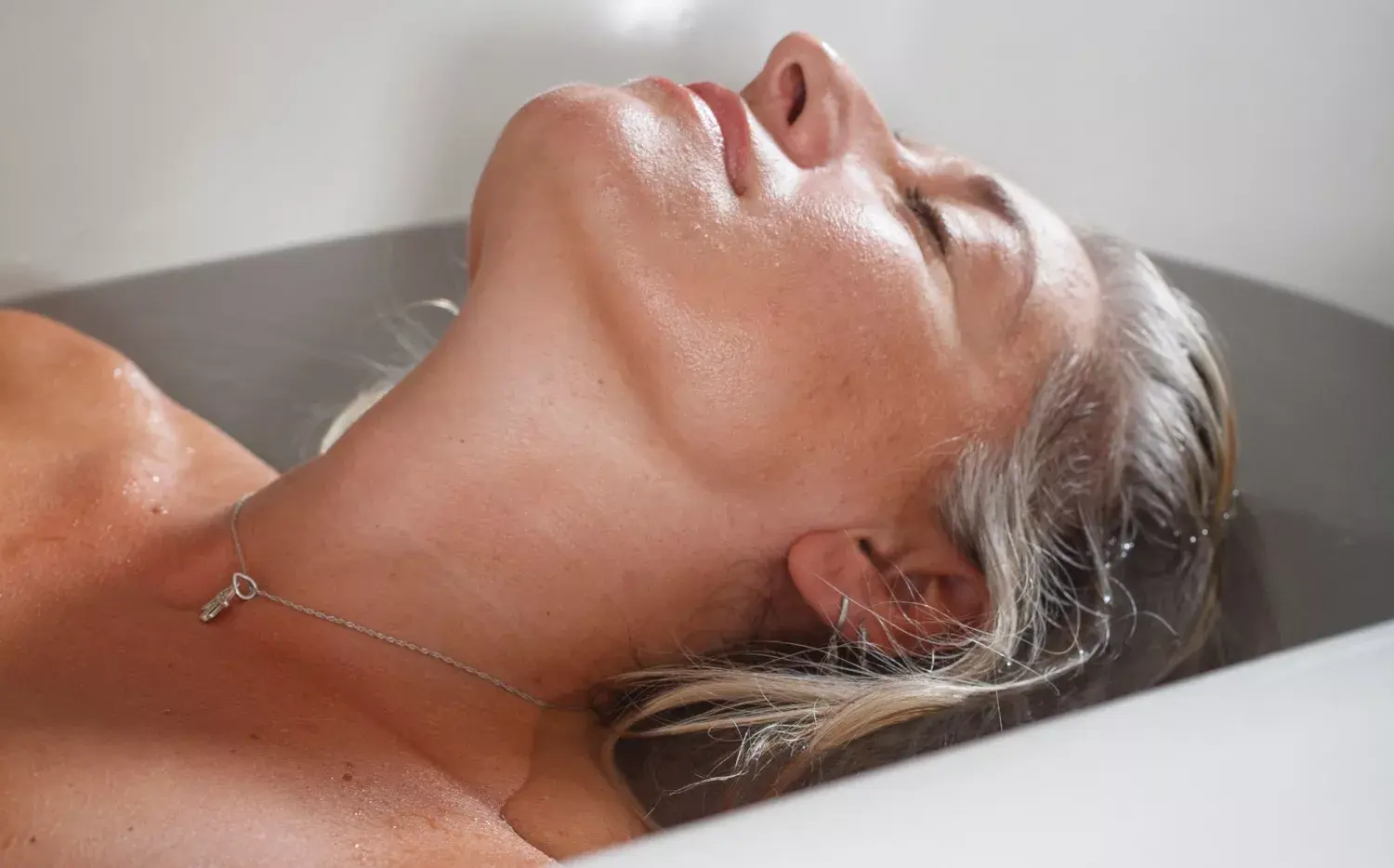 ¿Cómo es la terapia para limpiar la energía de nuestros compañeros sexuales?